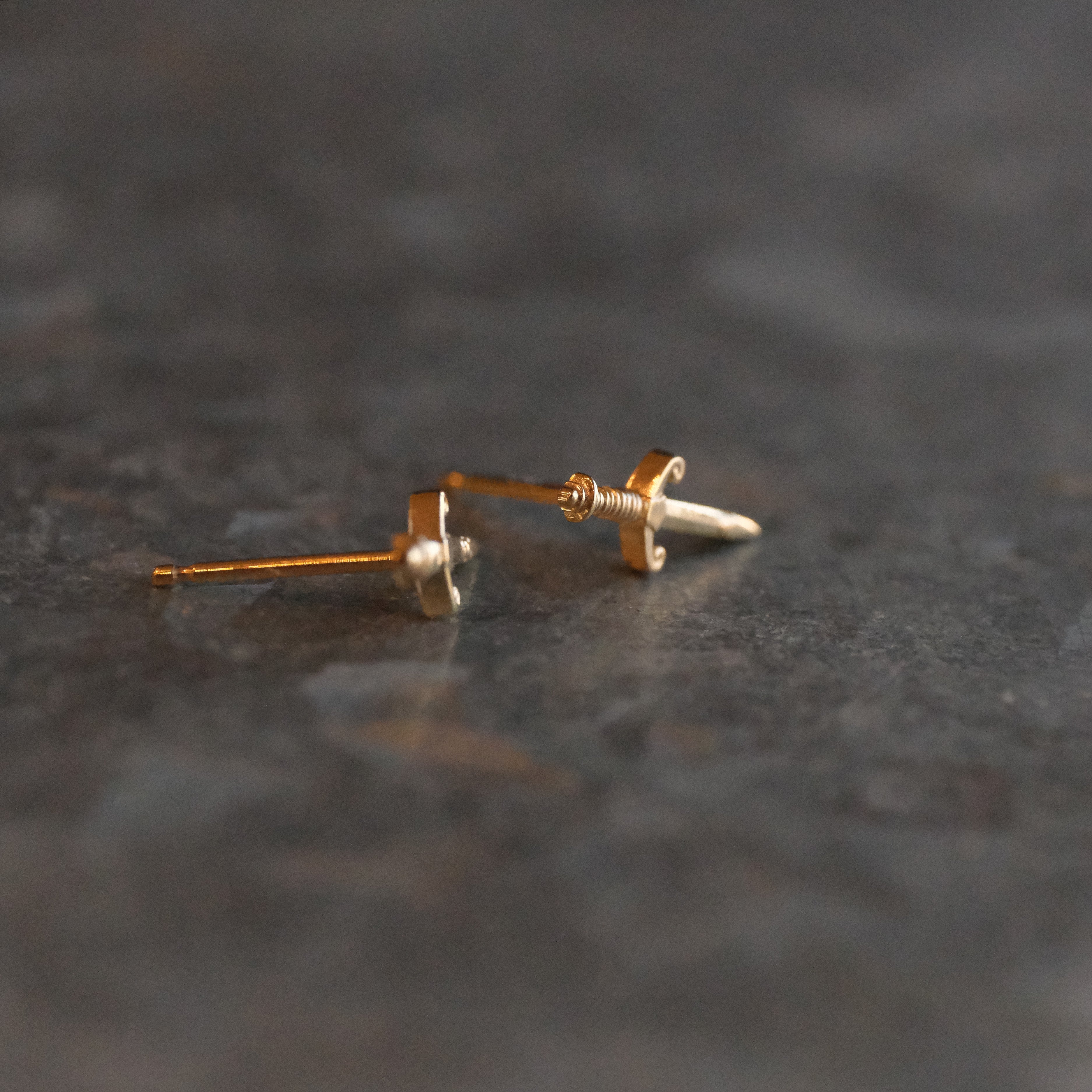 14k Dagger Studs