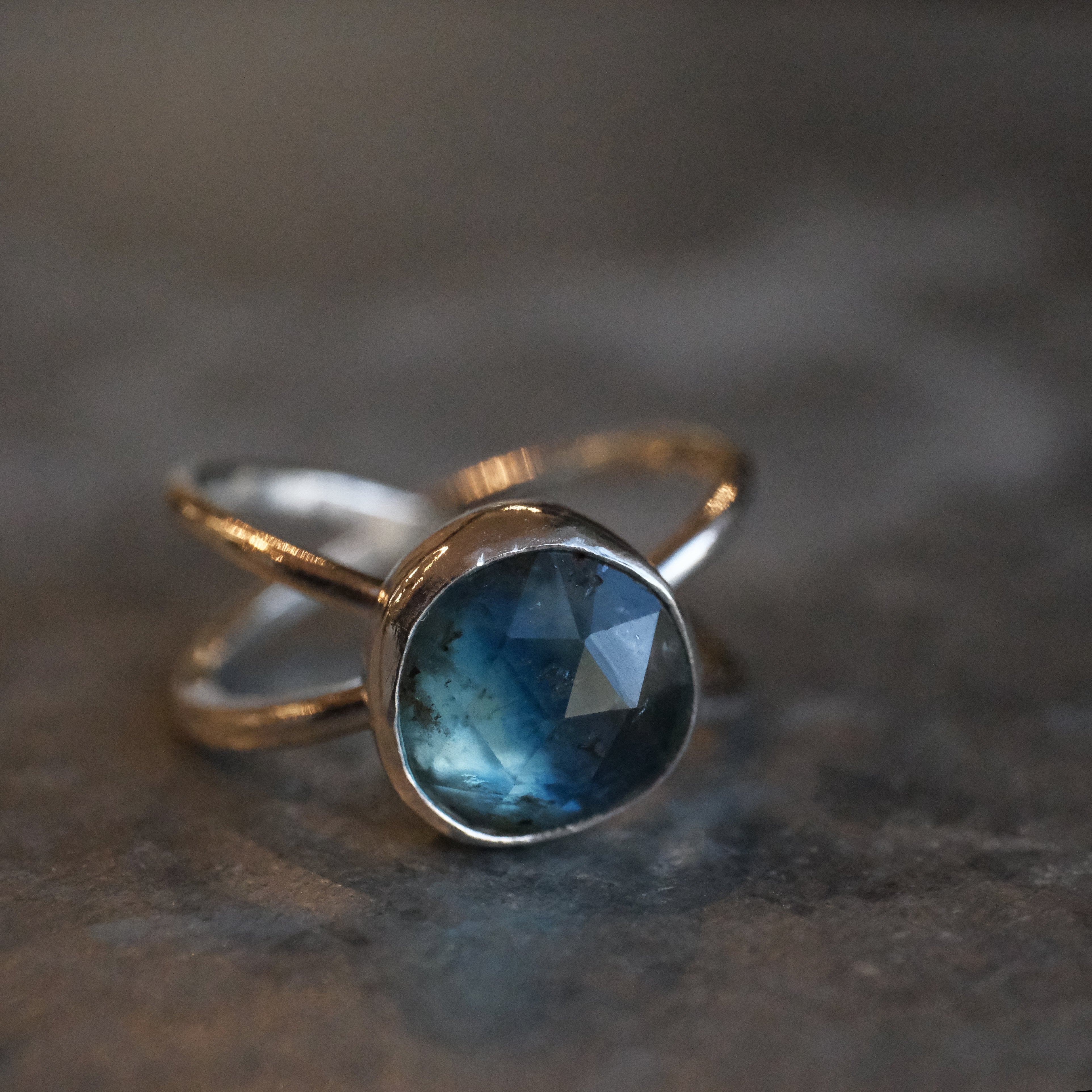 Kyanite Atom Ring (Size 6) - One of a Kind