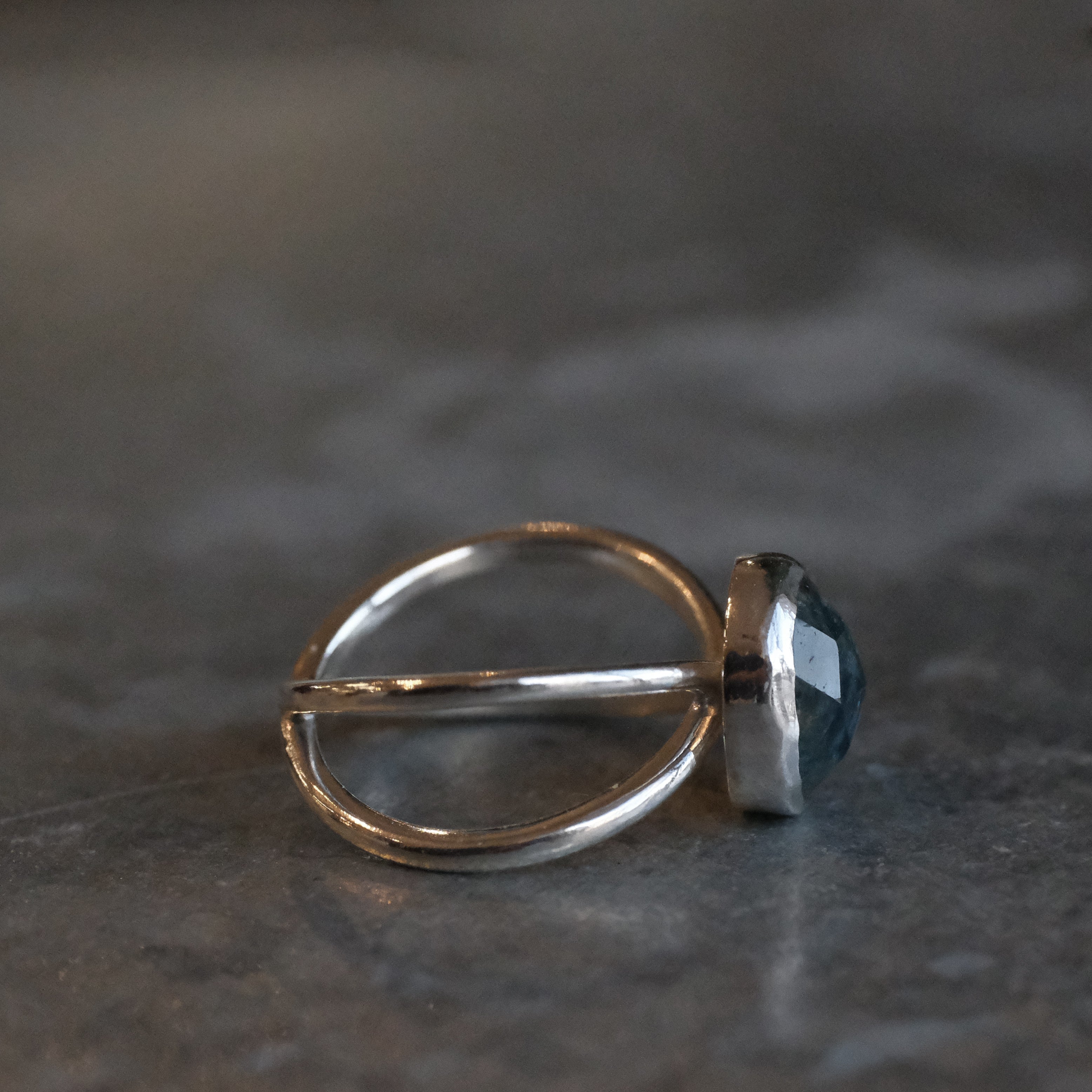 Kyanite Atom Ring (Size 6) - One of a Kind