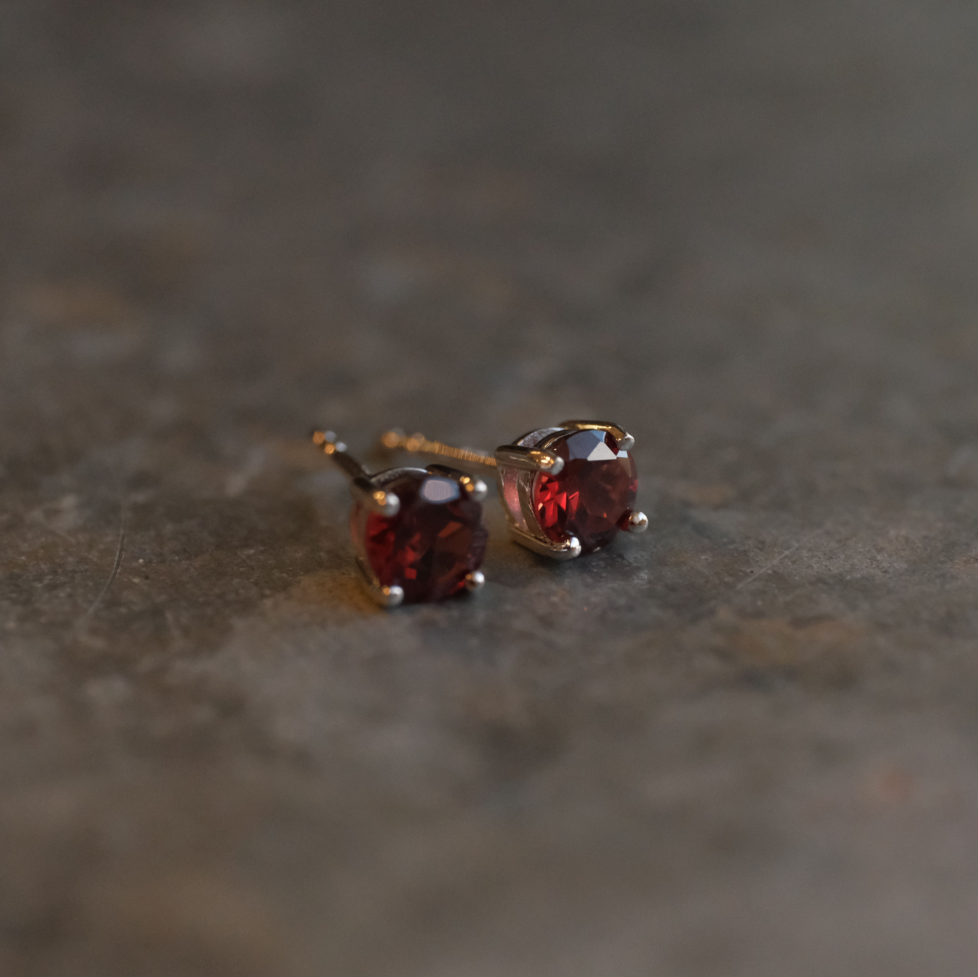 Garnet Essential Stud Earrings