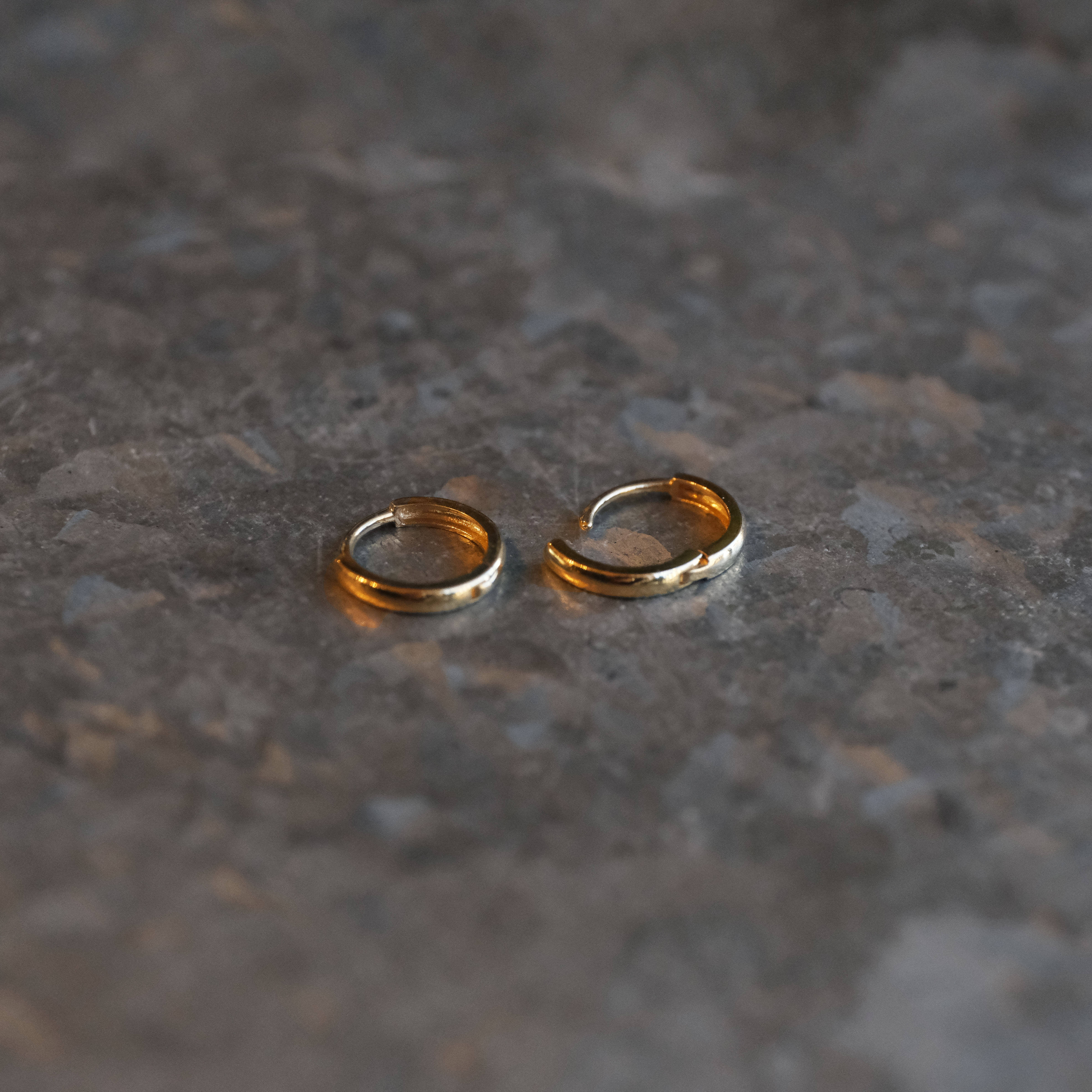 Mini 14k Huggers