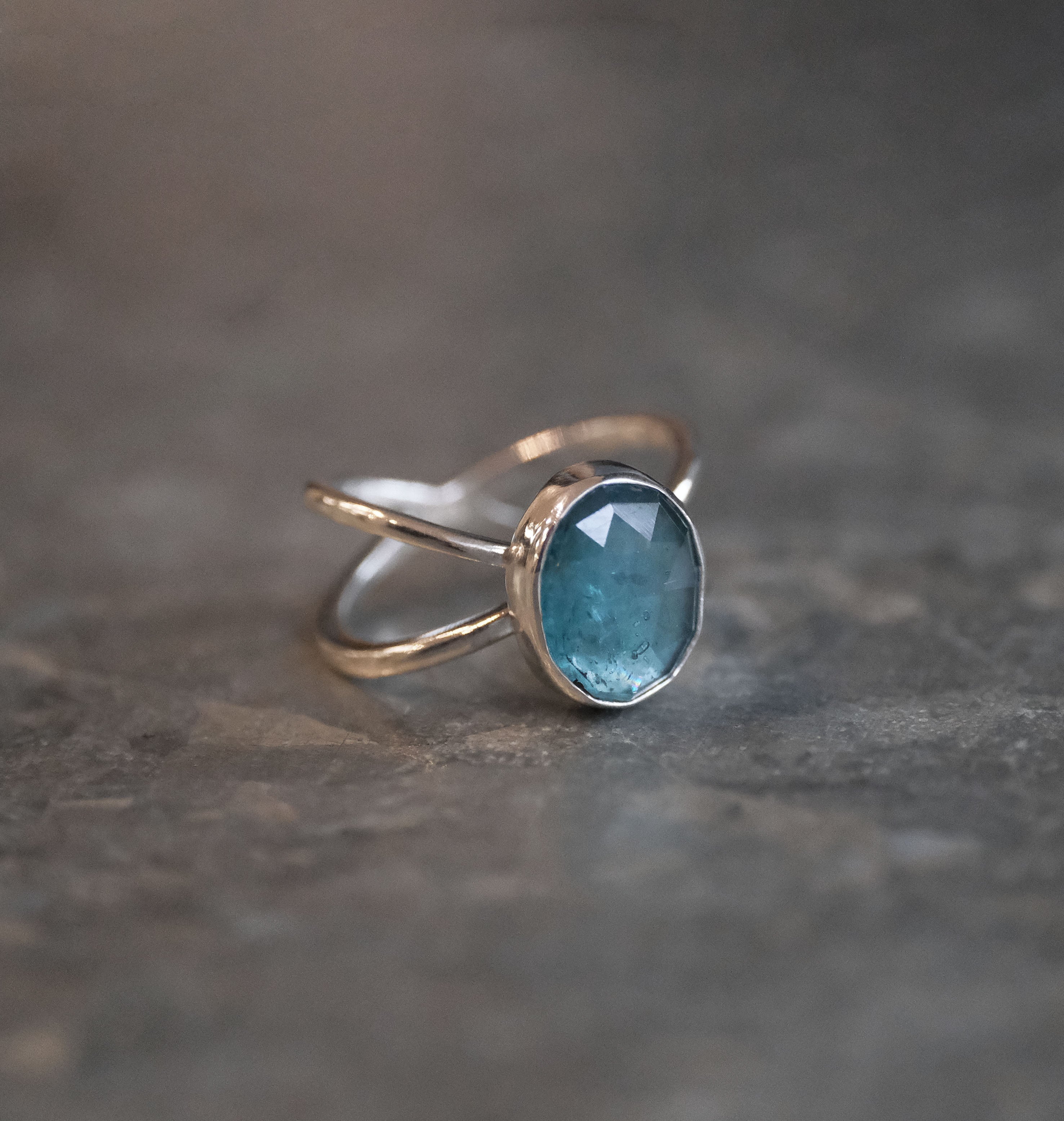 Kyanite Atom Ring (Size 6) - One of a Kind