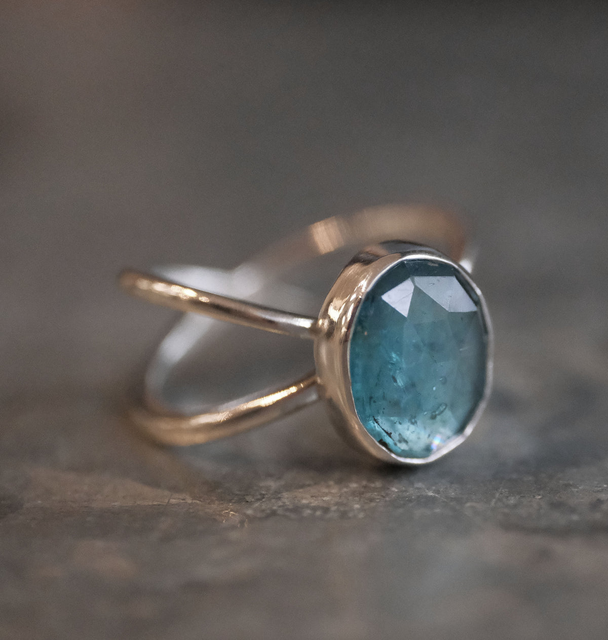 Kyanite Atom Ring (Size 6) - One of a Kind