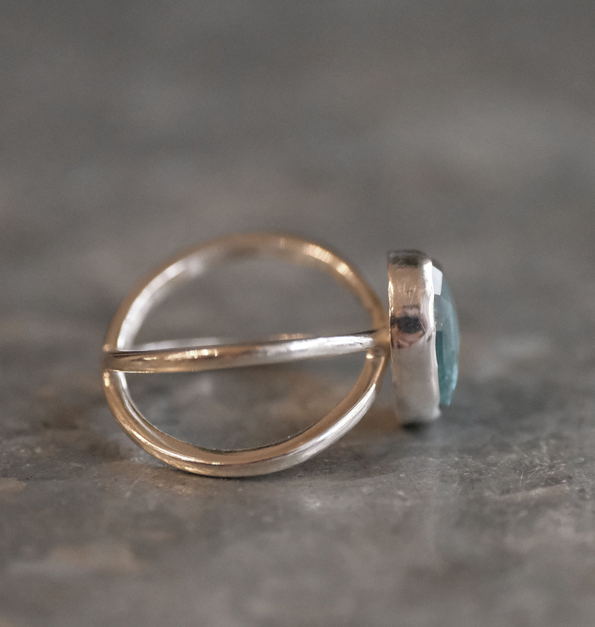 Kyanite Atom Ring (Size 6) - One of a Kind