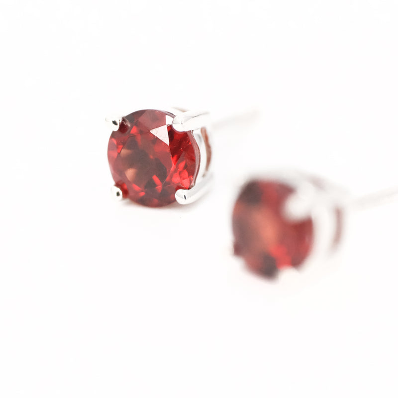 Garnet Essential Stud Earrings