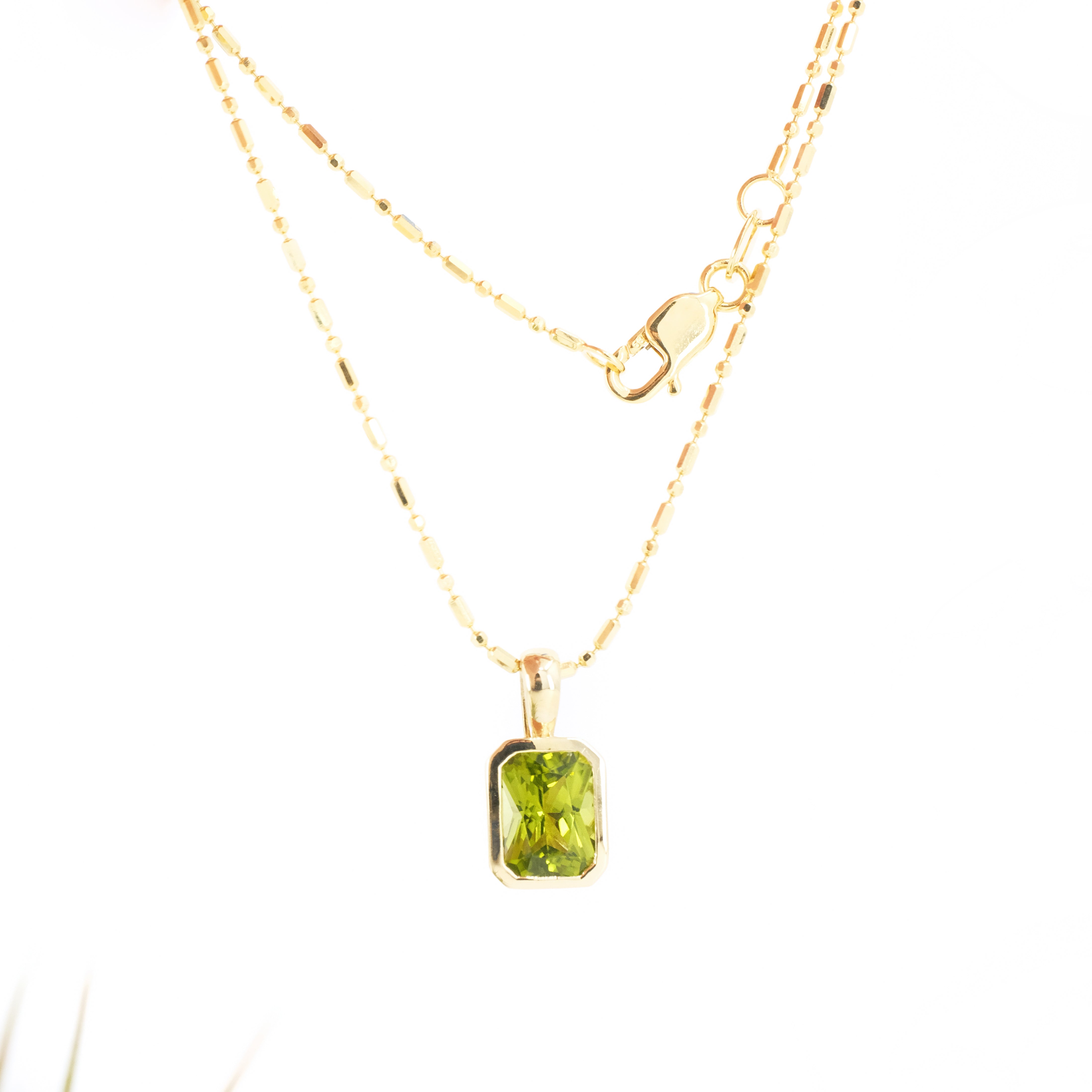 14k + Peridot Lyon Necklace