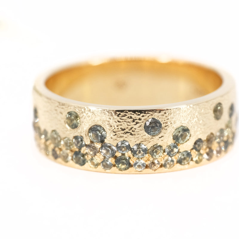 14k + Green Sapphire Drift Ring (Size 9.5)