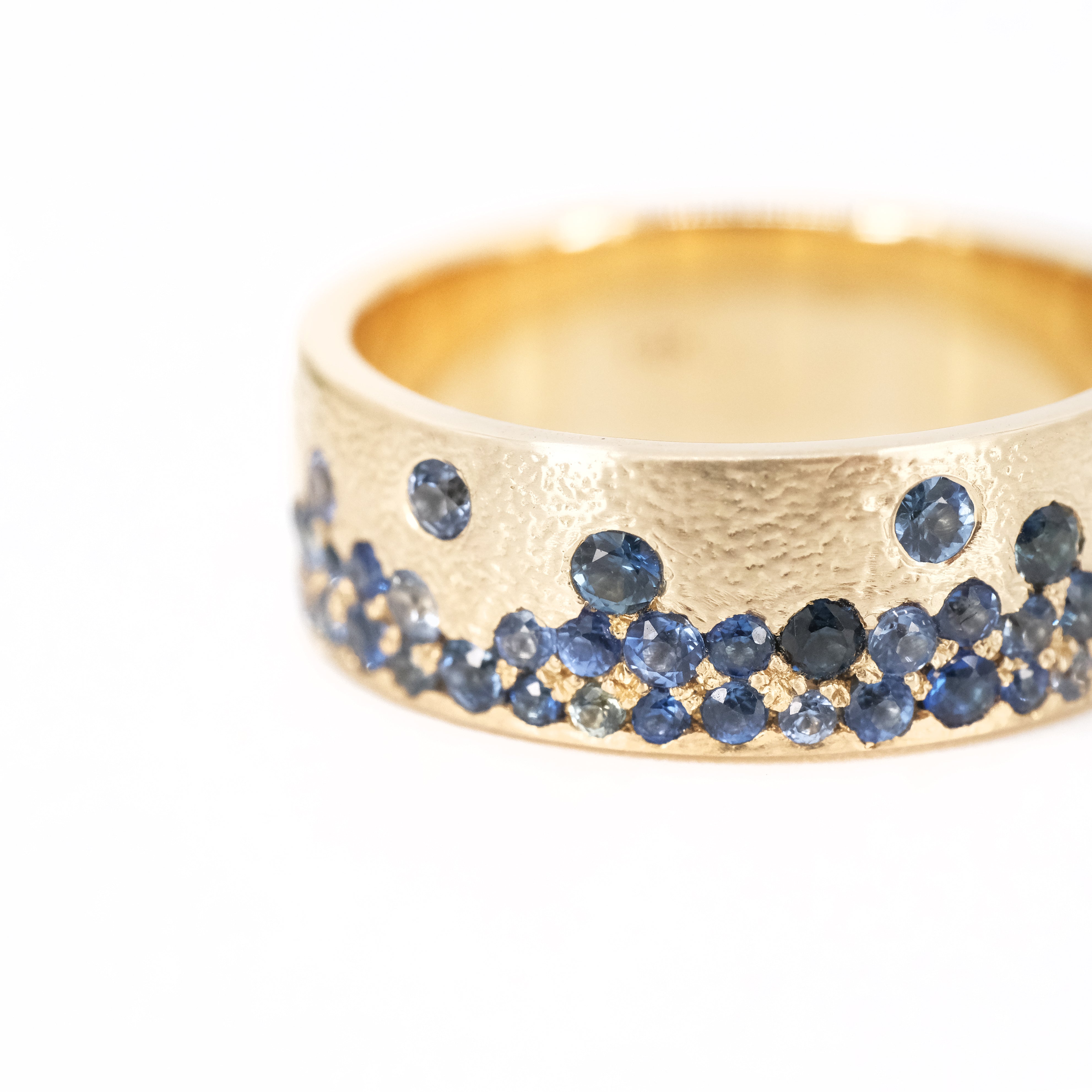 14k + Sapphire Drift Ring (Size 7)