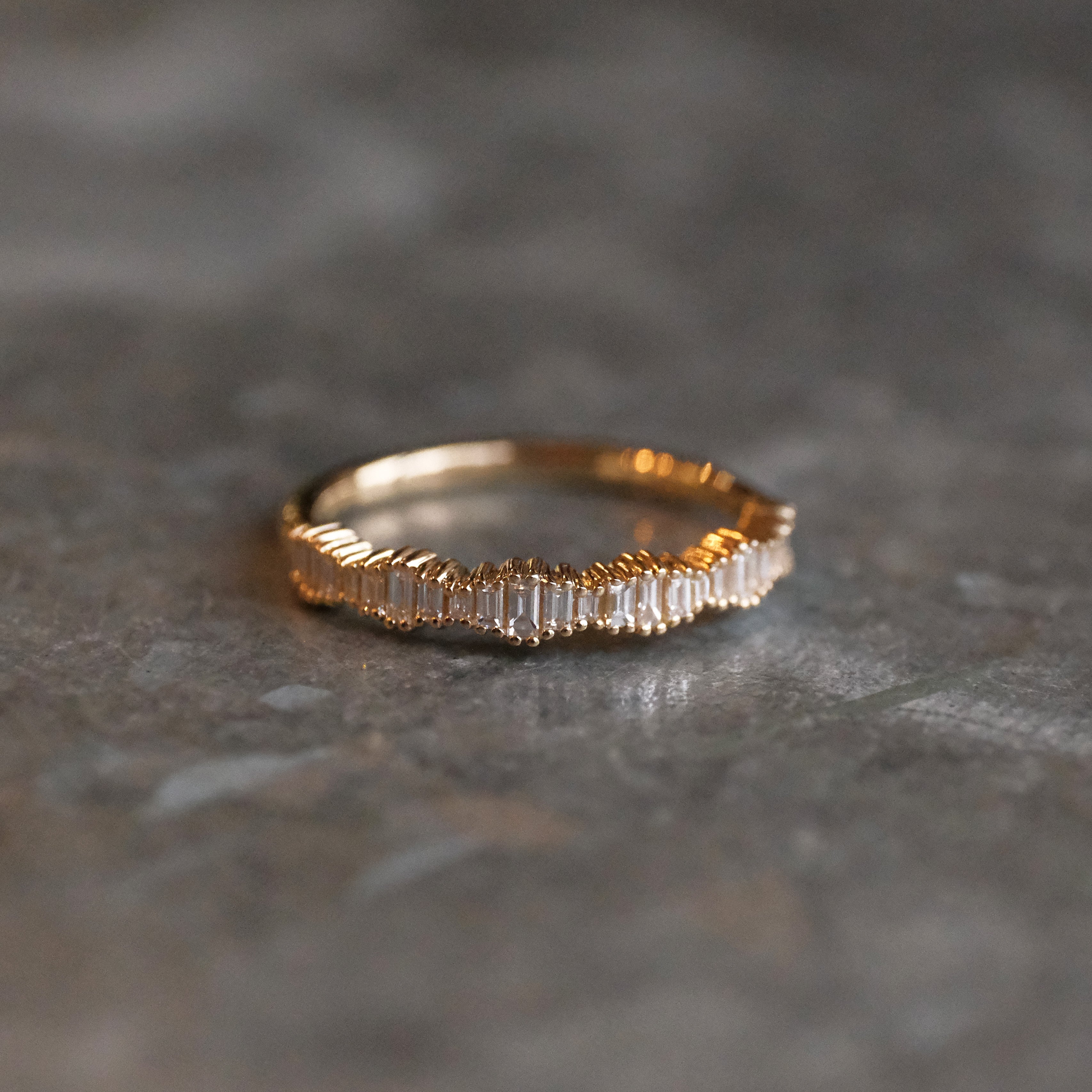 14k + Natural Diamond Arpeggio Ring