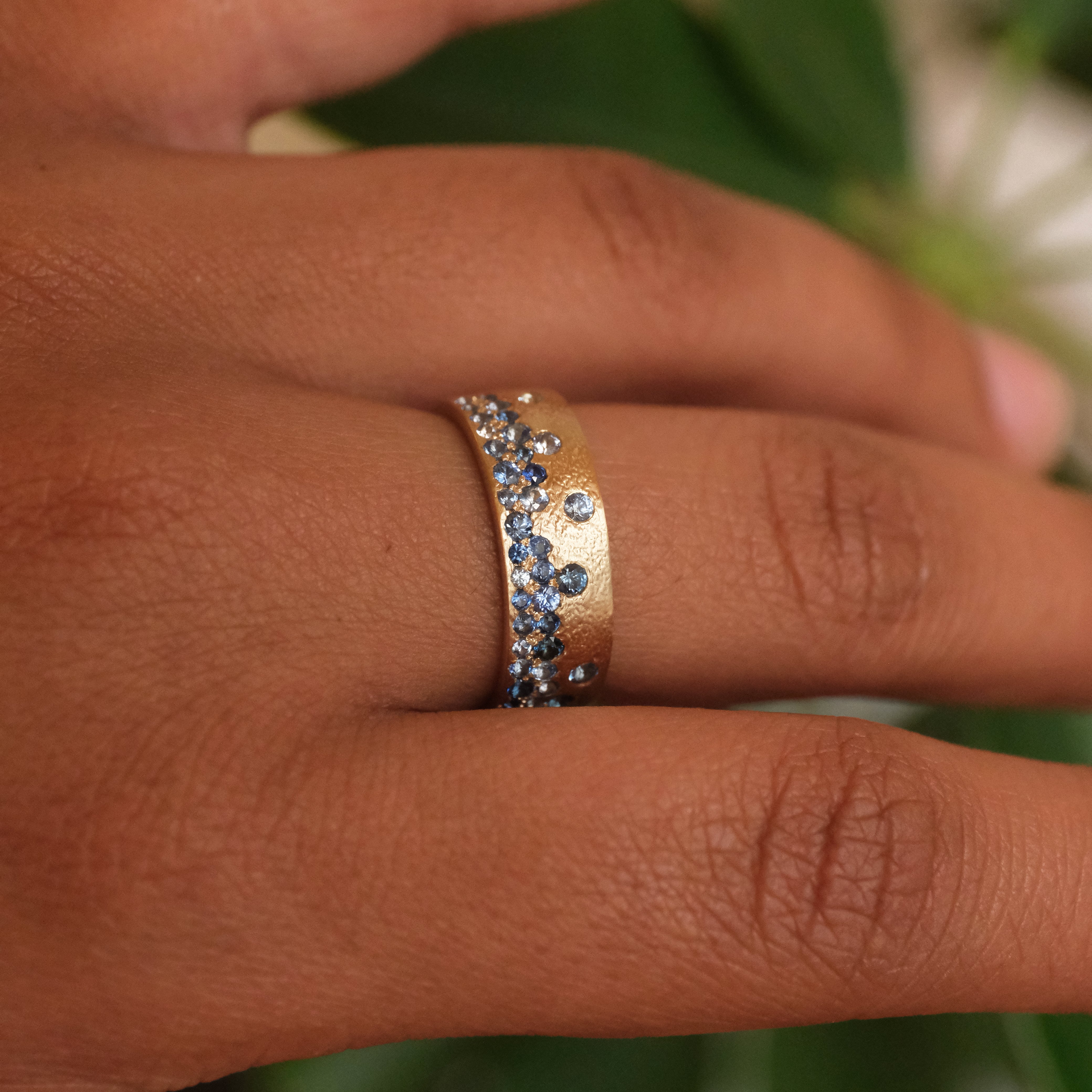 14k + Sapphire Drift Ring (Size 7)