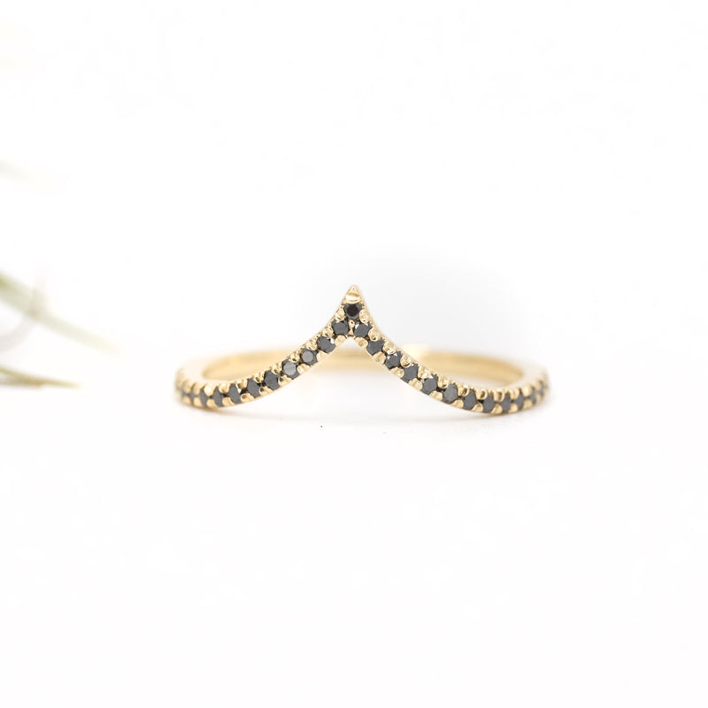 14k + Black Diamond Shade Band