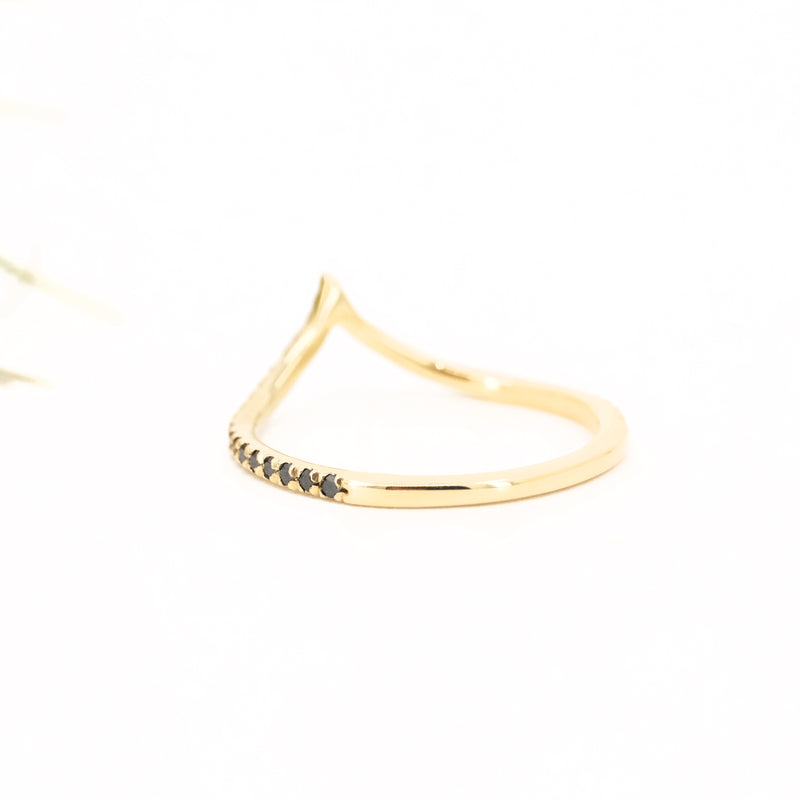 14k + Black Diamond Shade Band