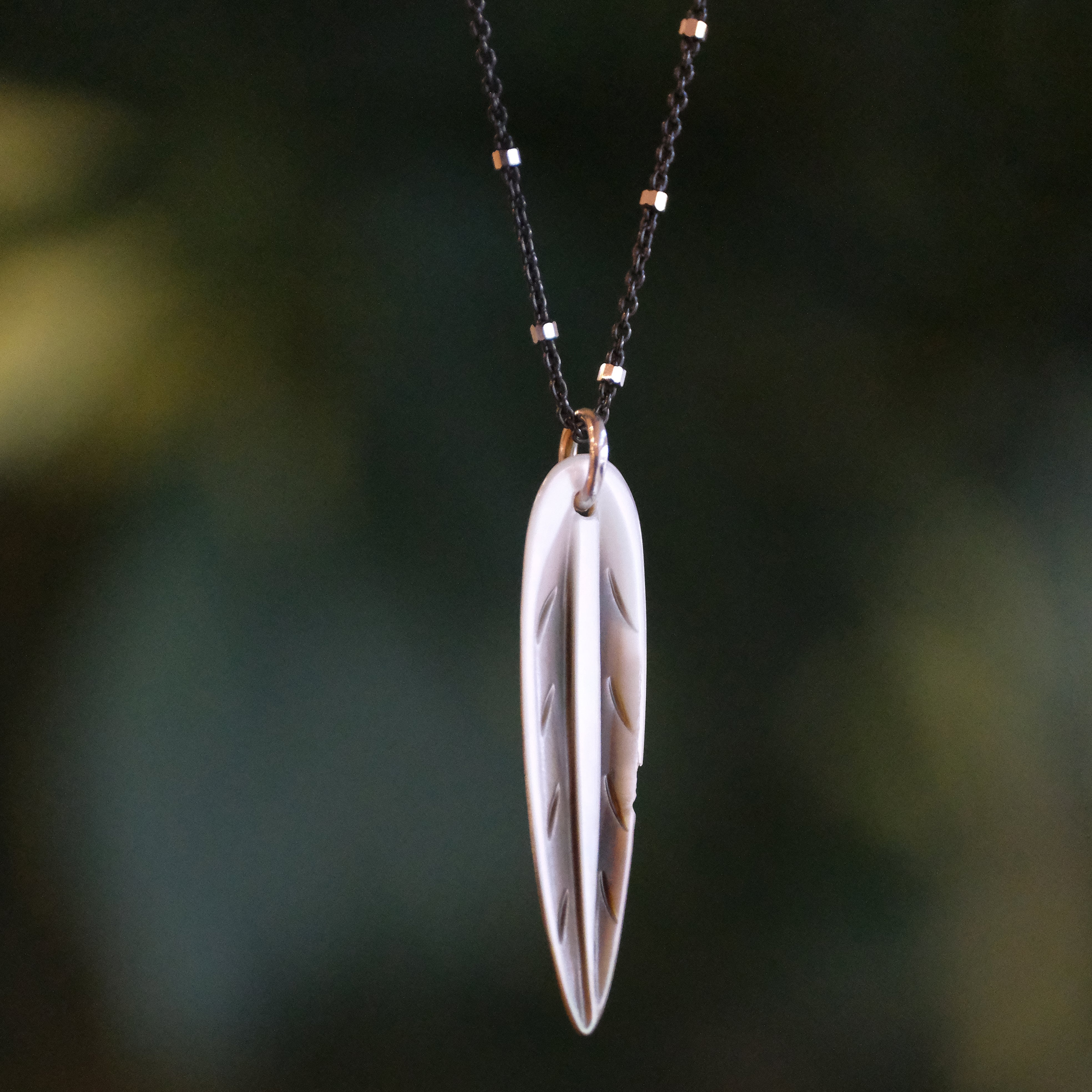 Dark Quill Mother of Pearl Necklace