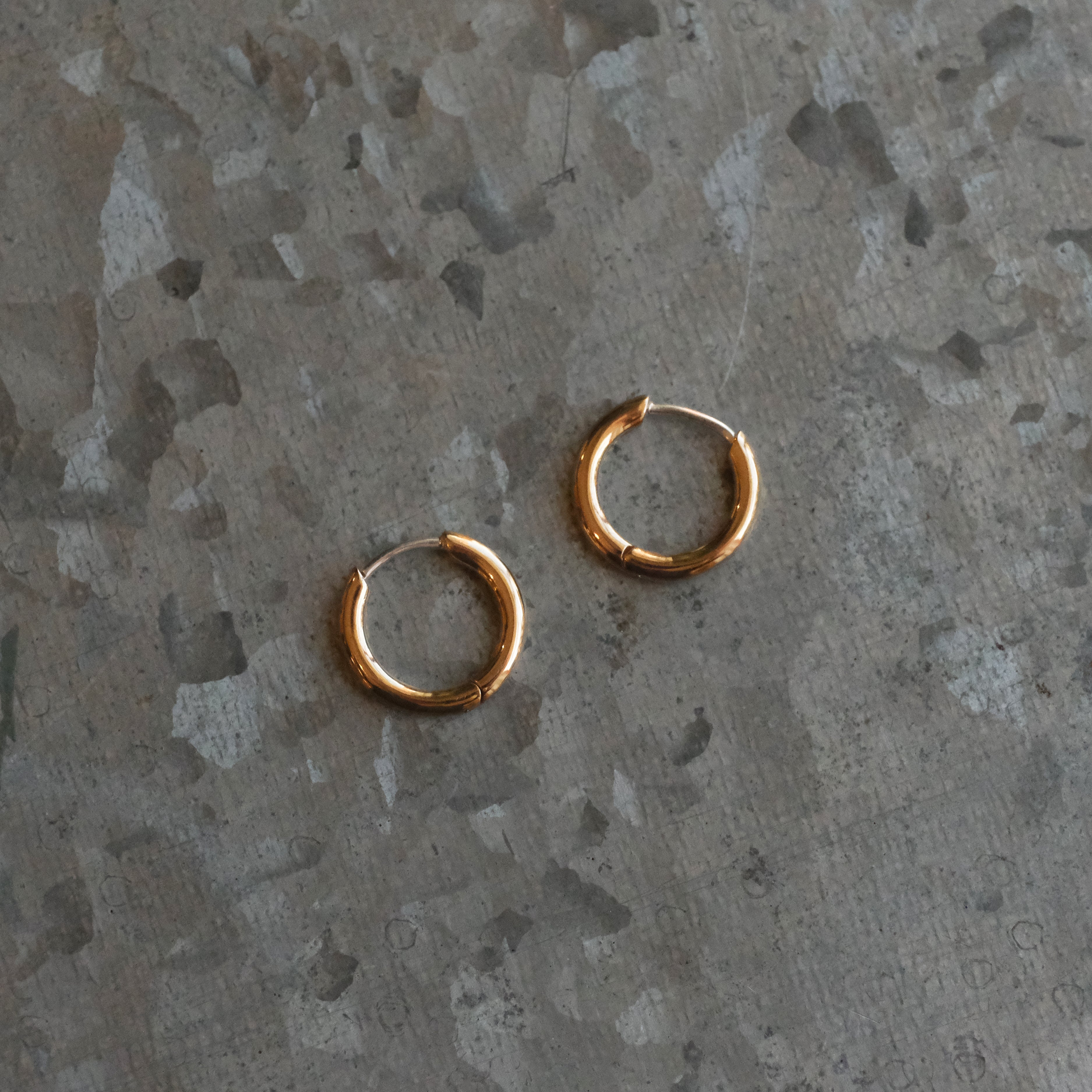 Plain Jane Bronze Huggers