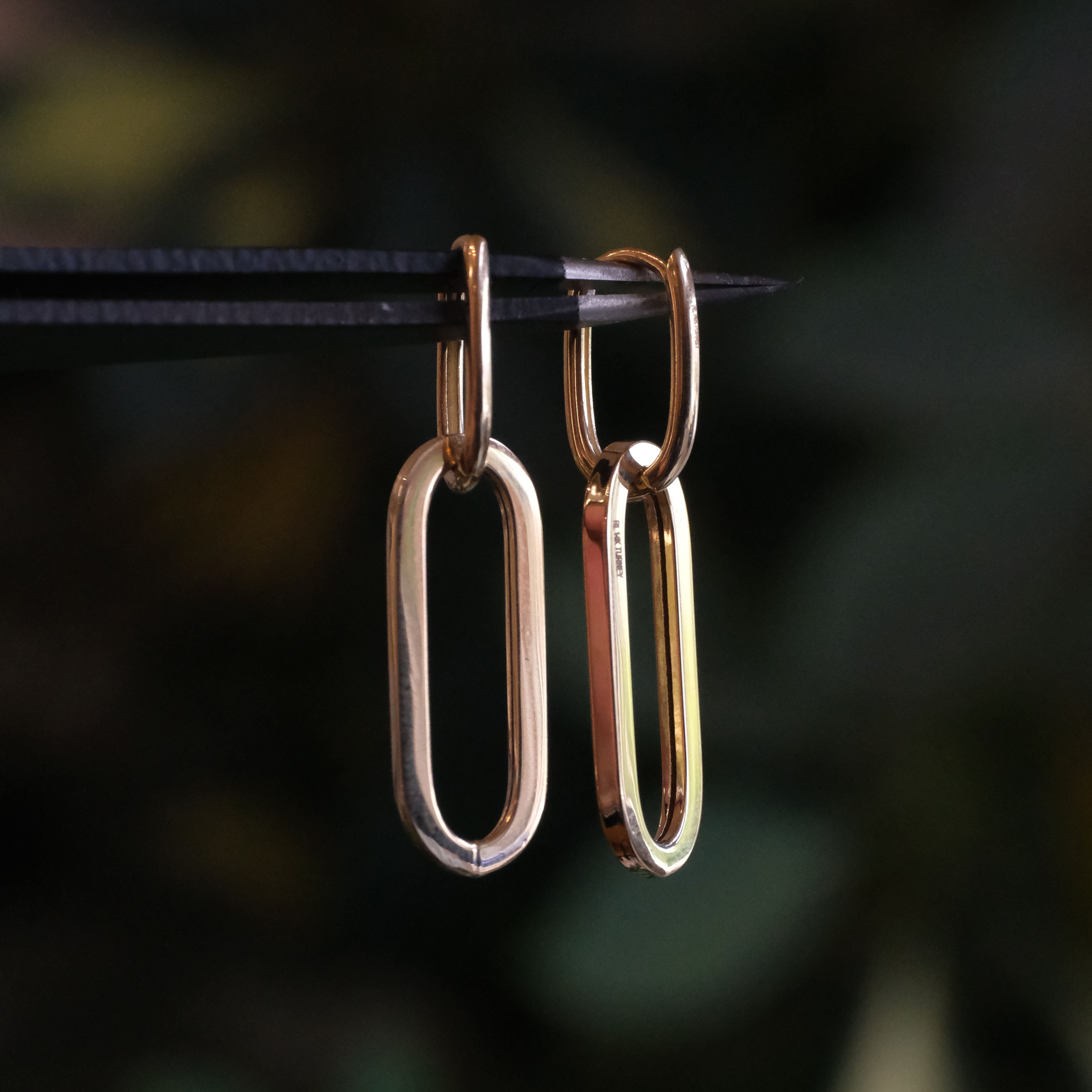 14k Chained Huggers