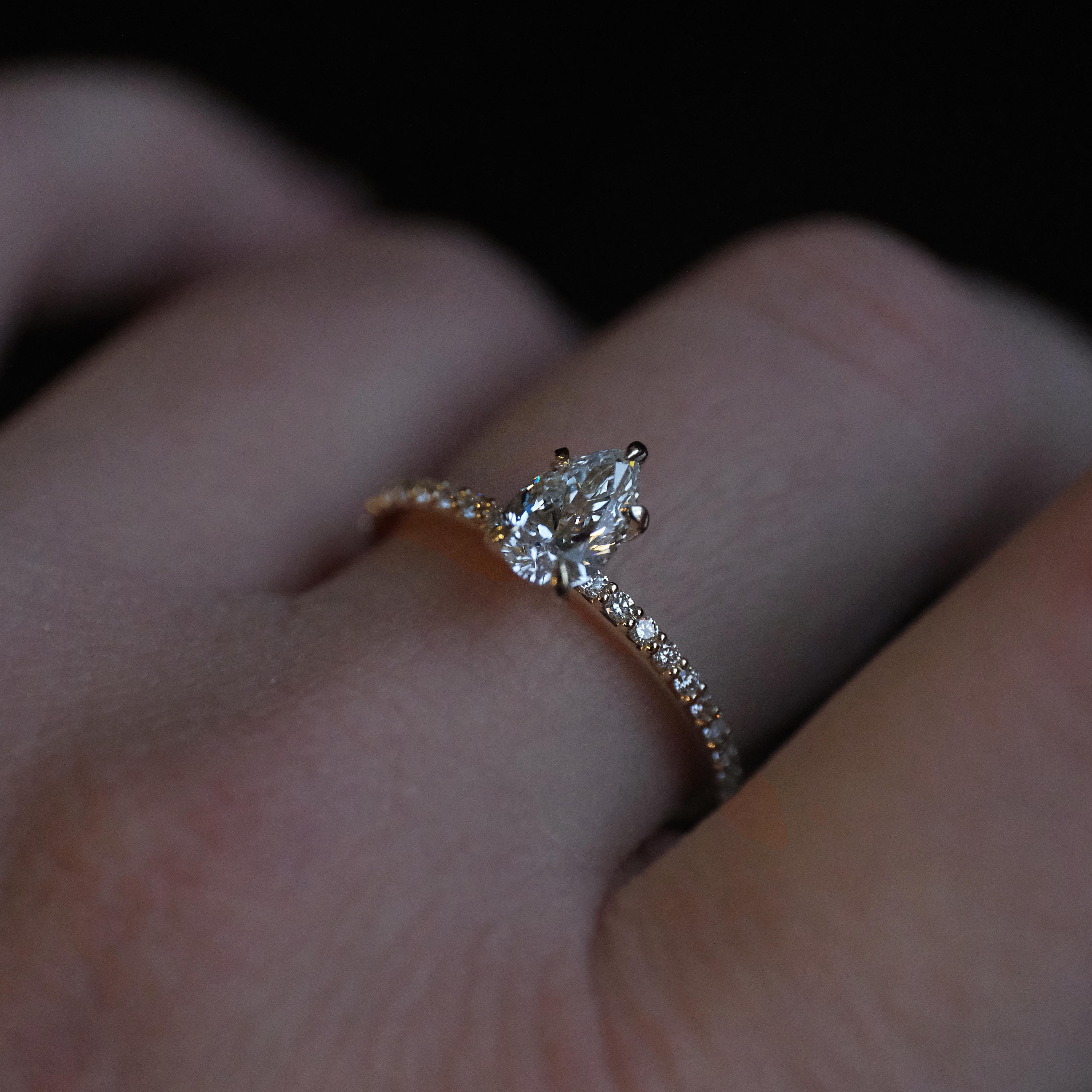 14k Lab Diamond Pyra Ring