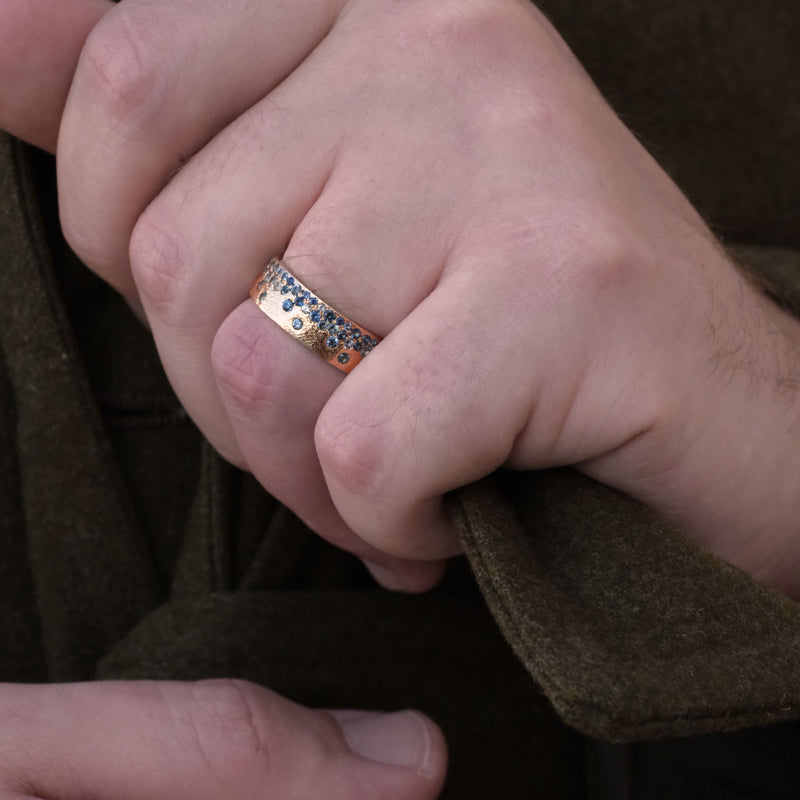 14k + Green Sapphire Drift Ring (Size 9.5)
