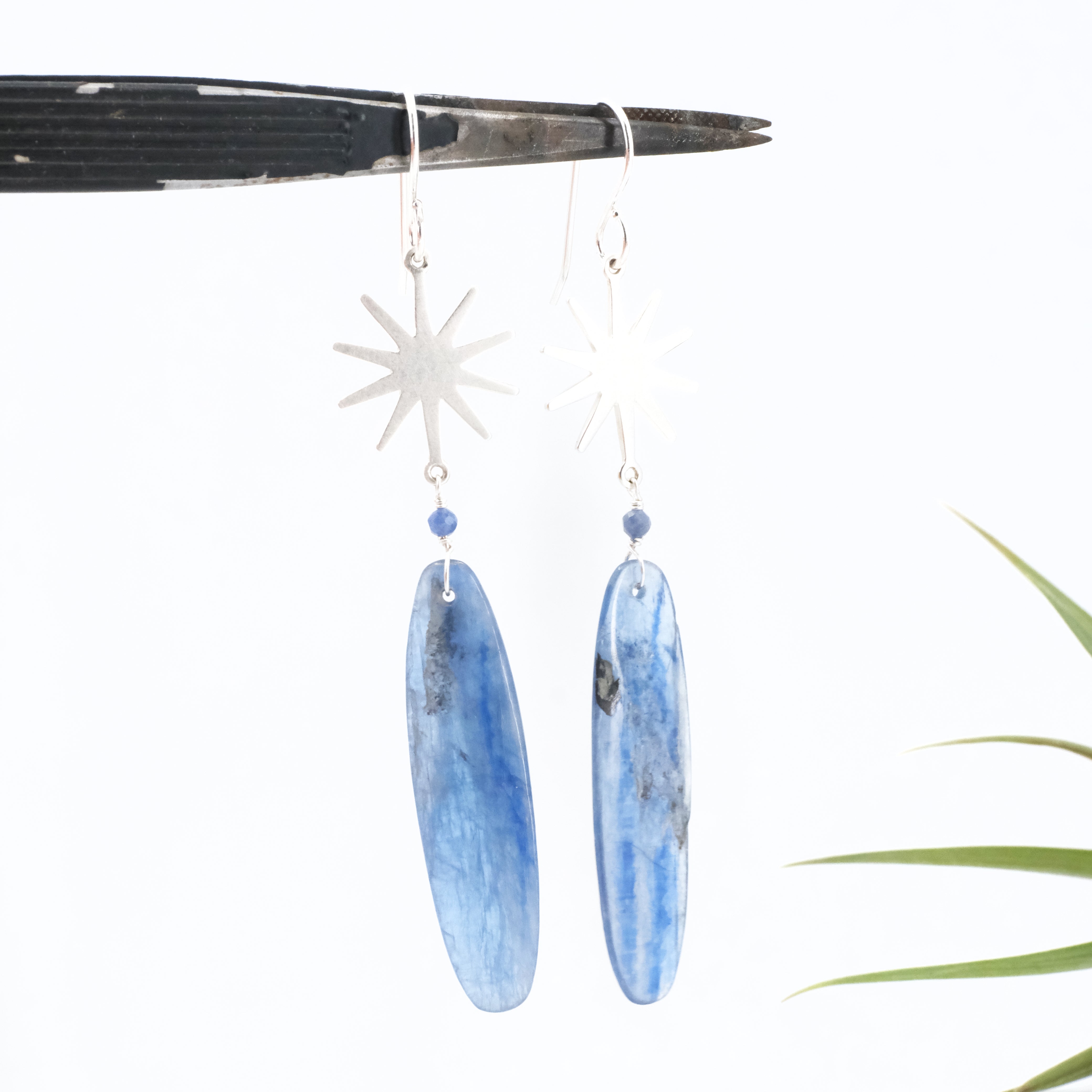 Spark Up Blue Kyanite Earrings