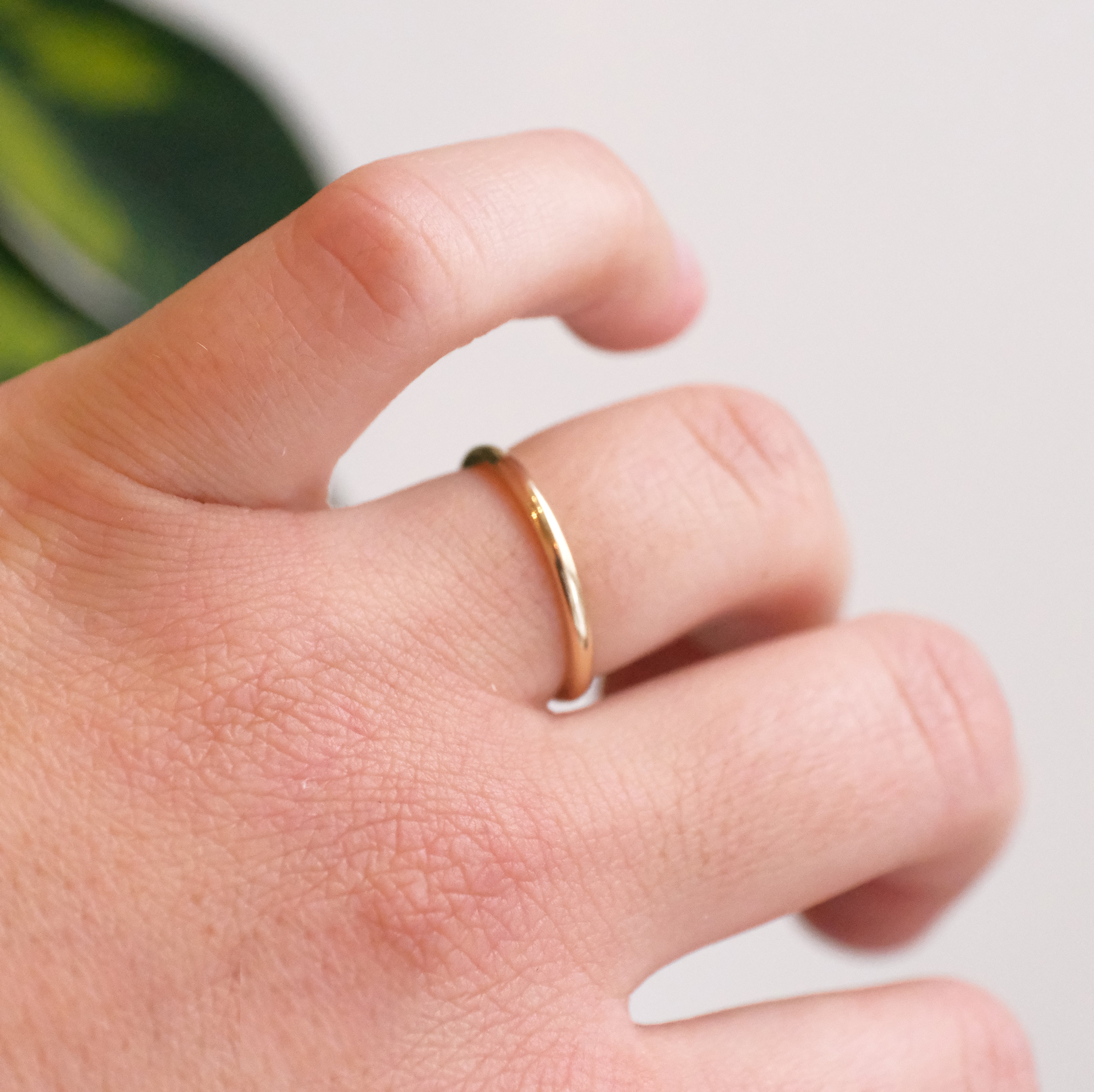 14k Golden Thread Ring